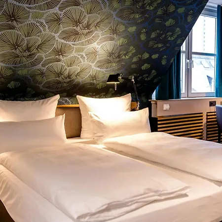One Frankfurt-hauptbahnhof 3*