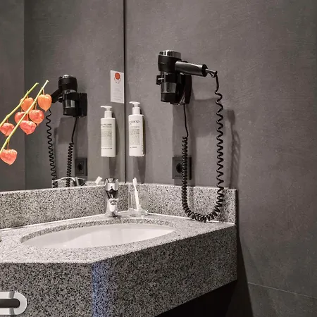 One Frankfurt-hauptbahnhof 4* Φραγκφούρτη