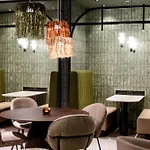 One Frankfurt-hauptbahnhof 3*