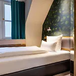 One Frankfurt-hauptbahnhof Hotel 3*