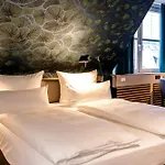 One Frankfurt-hauptbahnhof 3*