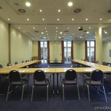 호텔 One Frankfurt-hauptbahnhof 4*