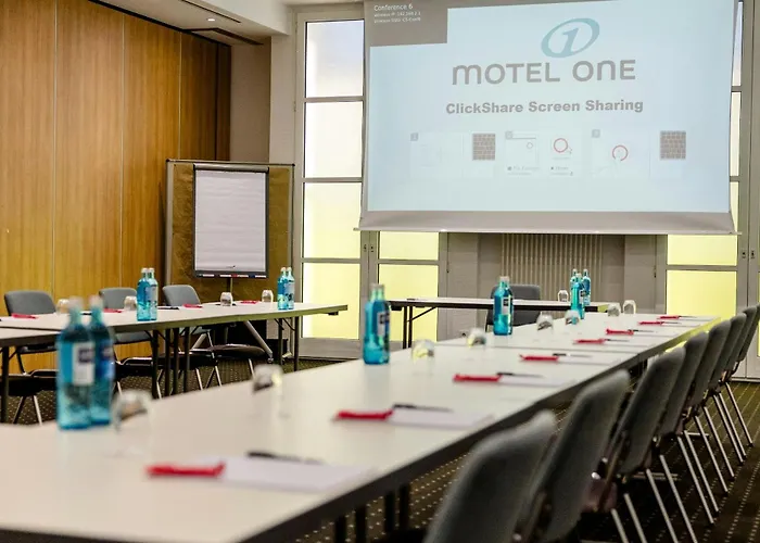 One Frankfurt-hauptbahnhof Hotel 3*