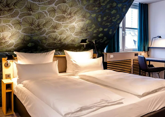 One Frankfurt-hauptbahnhof 3*