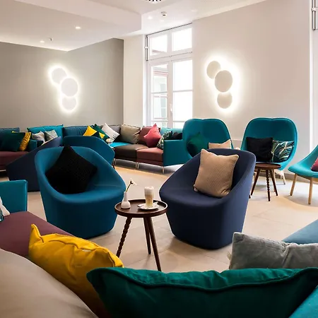 One Frankfurt-hauptbahnhof 3*