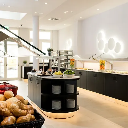 One Frankfurt-hauptbahnhof 3*