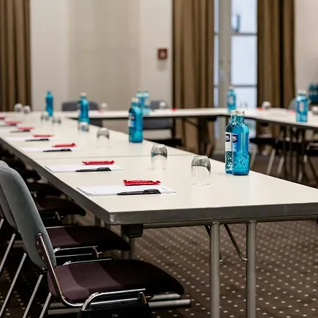 Hotel One Frankfurt-hauptbahnhof 3*