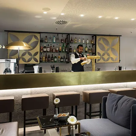 Hotel One Frankfurt-hauptbahnhof 4*