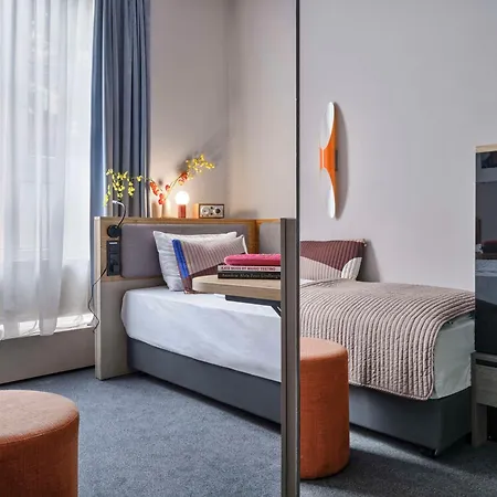 One Frankfurt-hauptbahnhof Hotel 4*